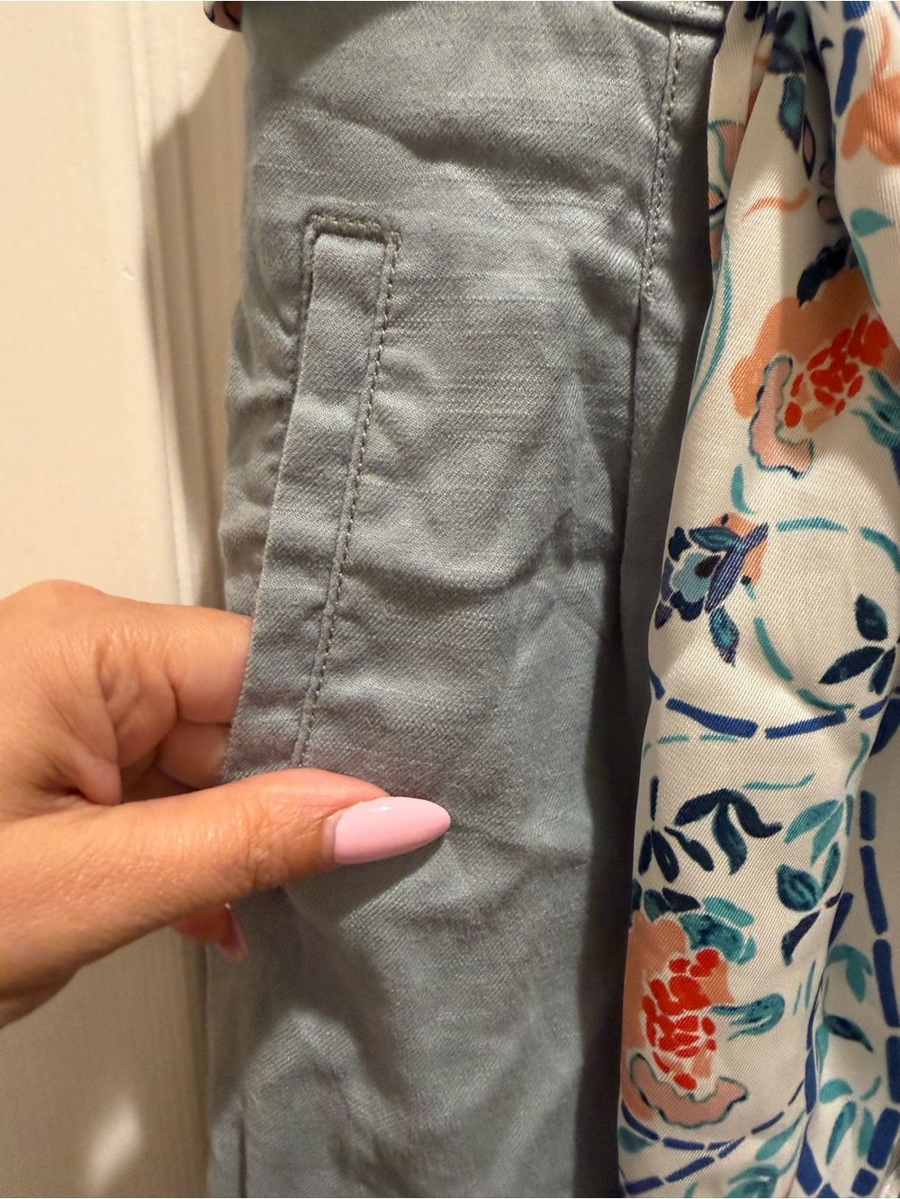 Anthropologie by Ett: TwaNias Light Blue High-Rise Ankle Pants with Printed Sash - Picture 3 of 8